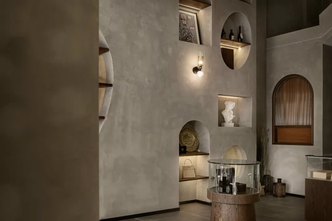 市面上的灰泥和的微水泥有什么區別?