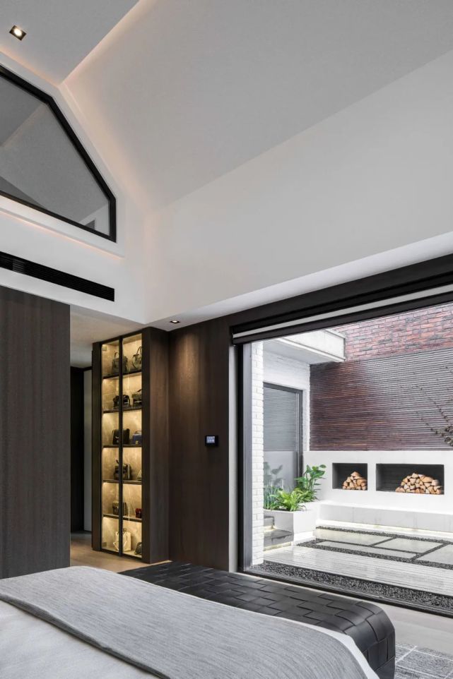 清水混凝土模板施工質量如何控制？